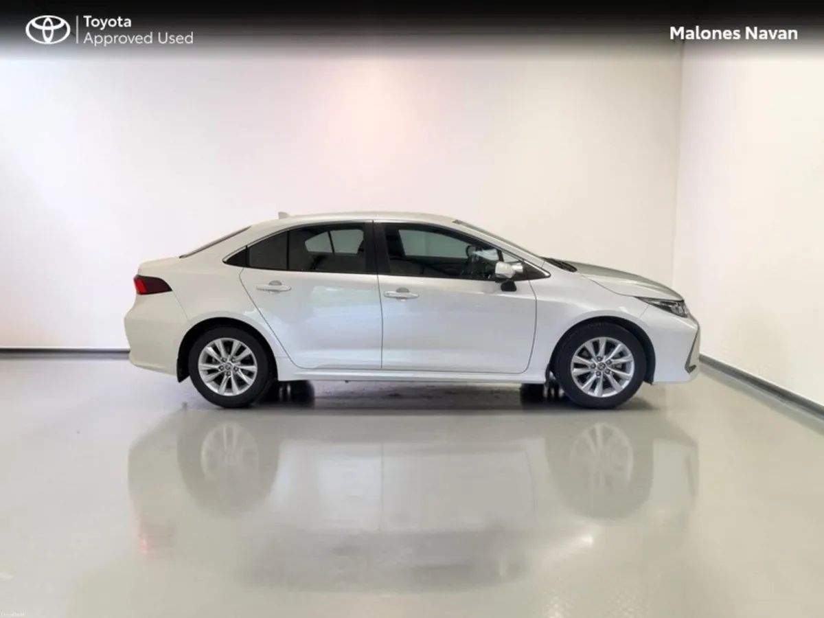 Toyota Corolla LUNA SALOON 4DR AUTO - Image 3