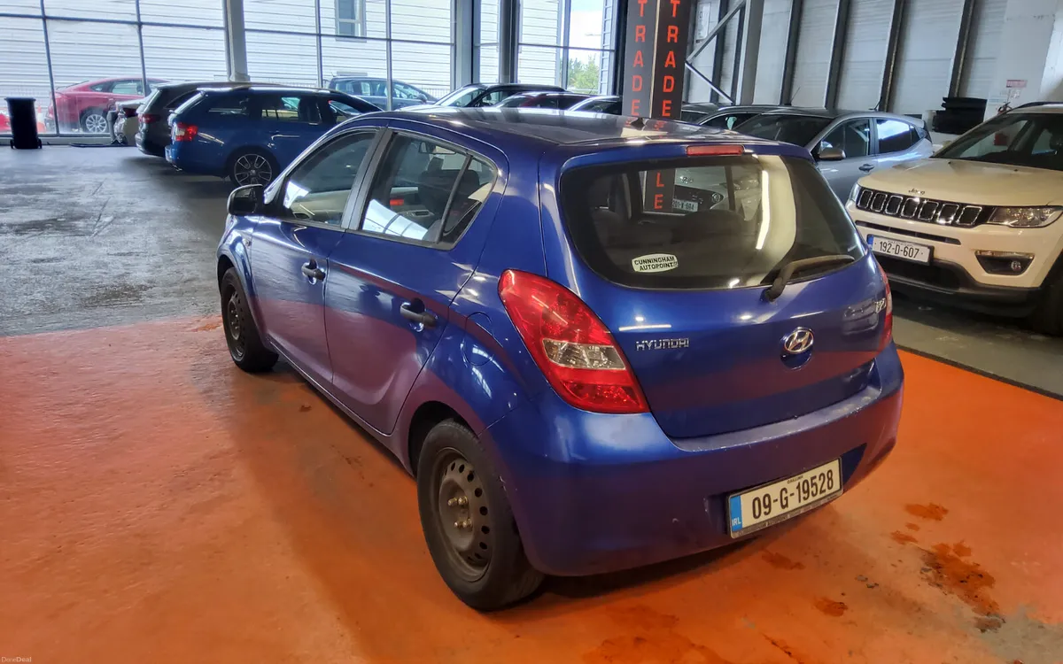 Hyundai i20 2009 - Image 5