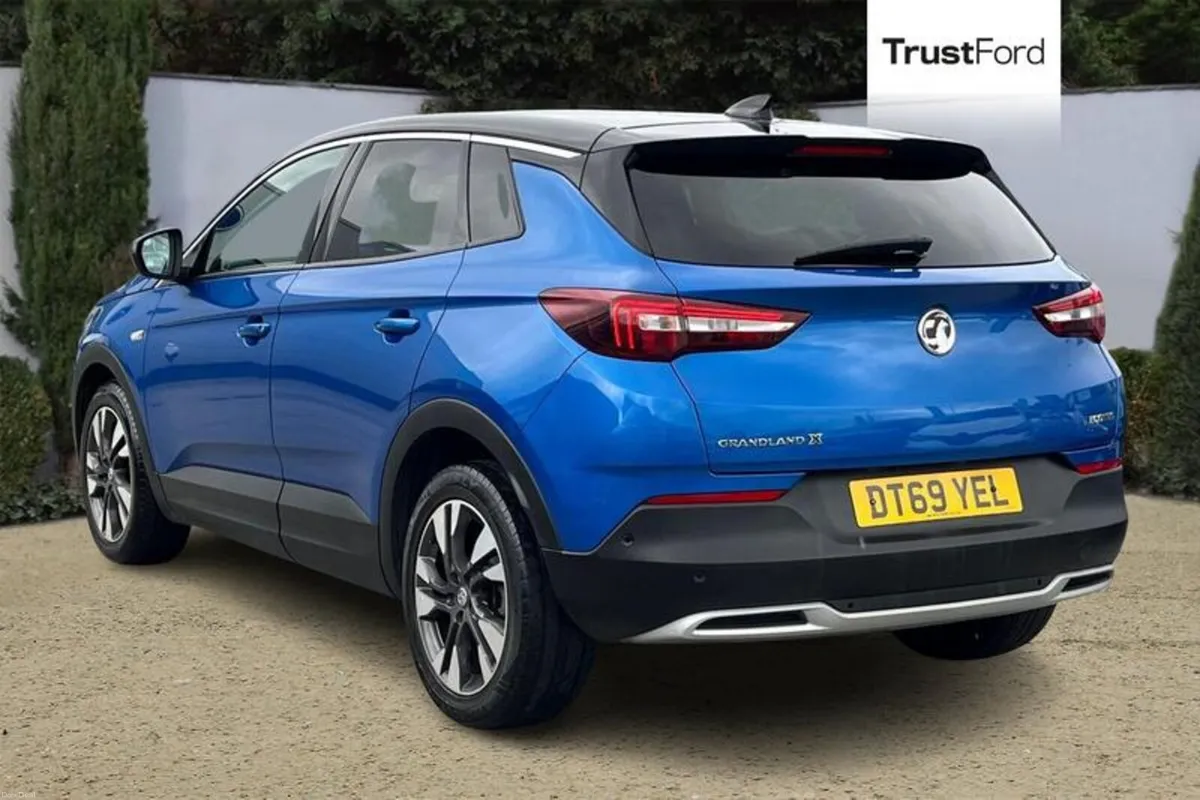 Vauxhall Grandland X 1.2 Turbo SRi Nav 5dr - Image 2