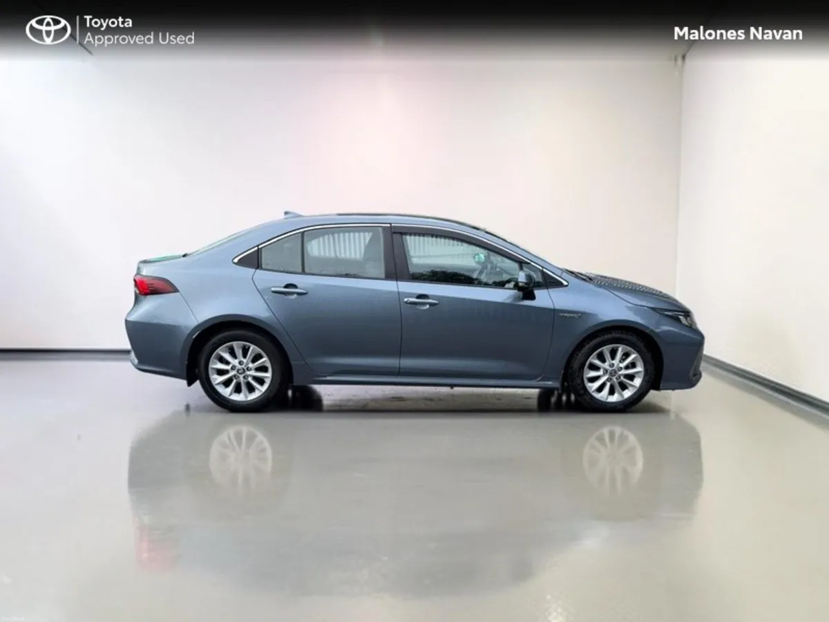 Toyota Corolla COROLLA HYB LUNA SALOON - Image 3