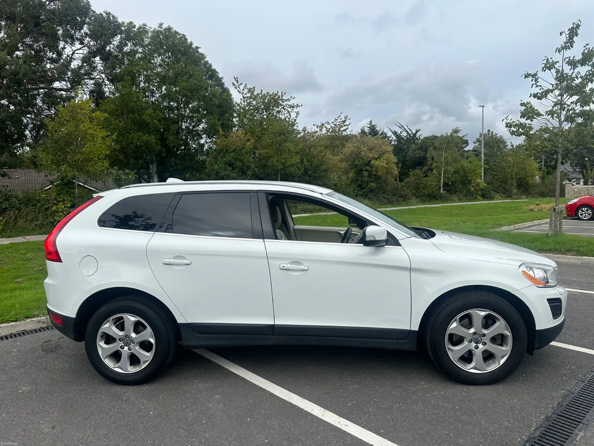 Volvo XC60 Automatic NCT 09/27 - Image 5