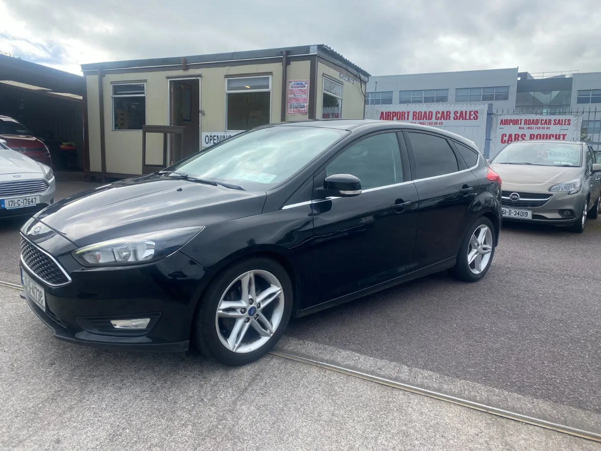 Ford Focus 2015 AUTOMATIC - Image 1