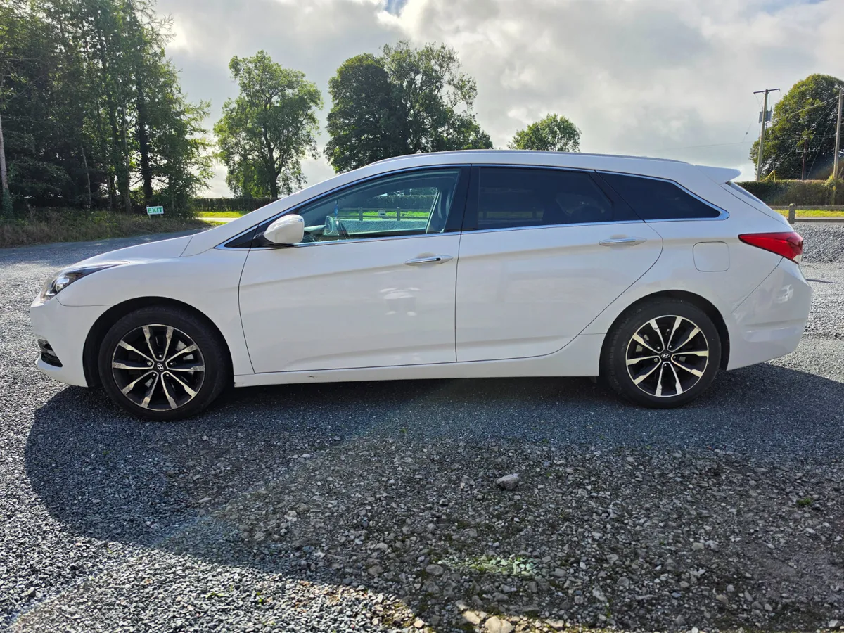 Hyundai i40 1.7 diesel ( new NCT today )) auto - Image 5