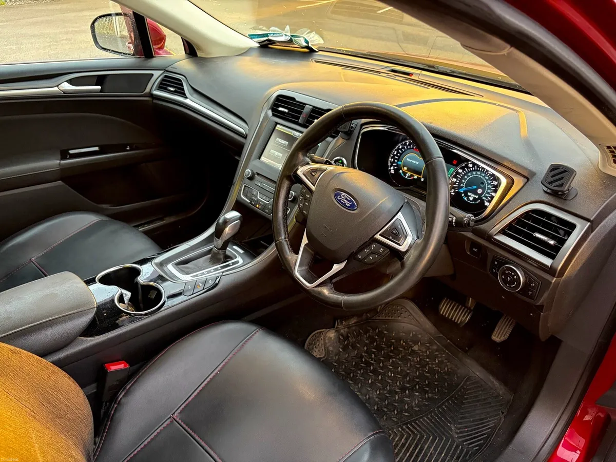 152 Ford Mondeo Automatic 2.0 Diesel Titanium - Image 5