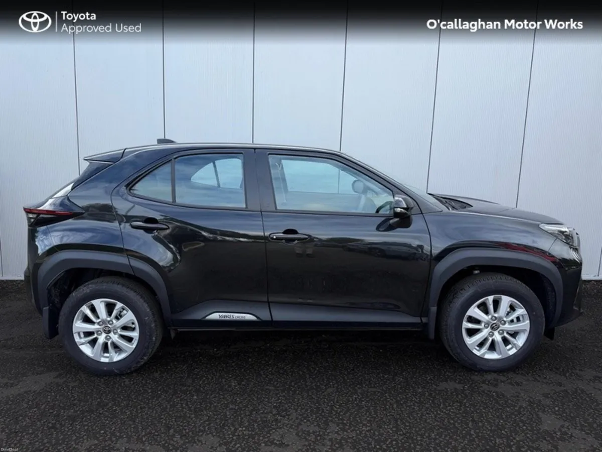 Toyota Yaris Cross LUNA 4DR AUTO - Image 3