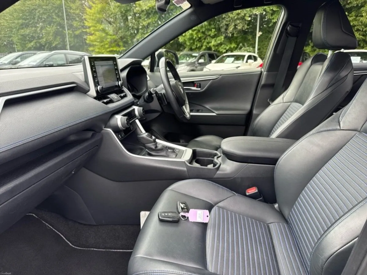 Toyota RAV4 RAV4 HYBRID SPORT - Image 6