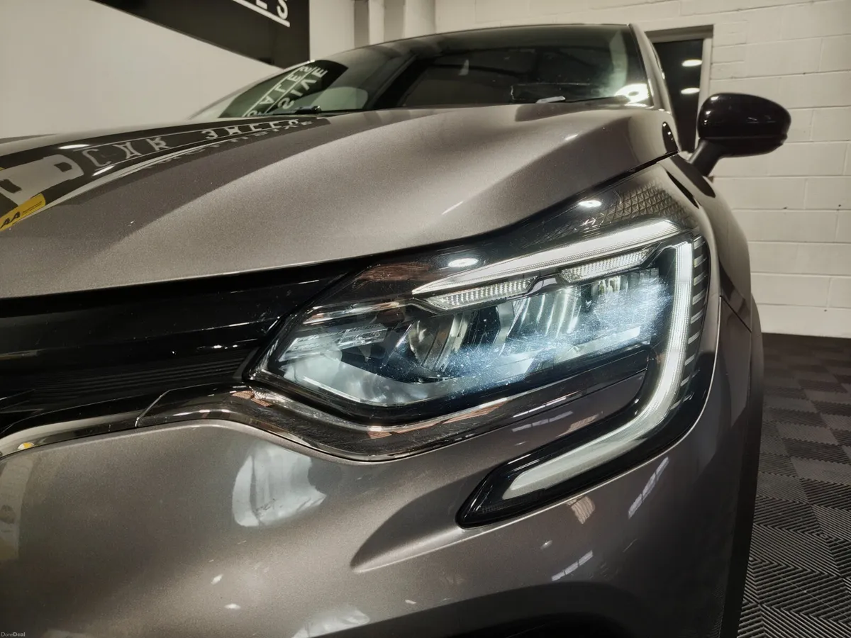 Renault Captur 2022 1.0 JEEP ICONIC SPEC EXTRAS - Image 3