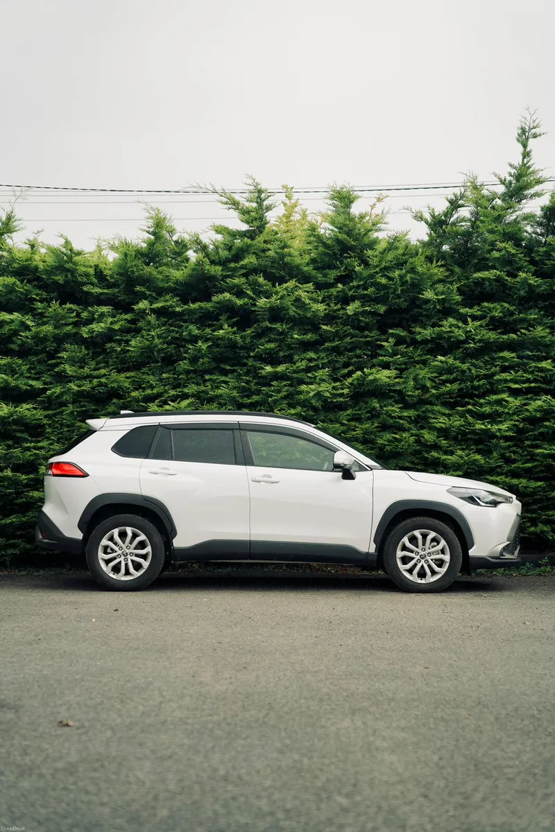 Toyota Corolla Cross Hybrid 2022 | Ultra Low Miles - Image 4