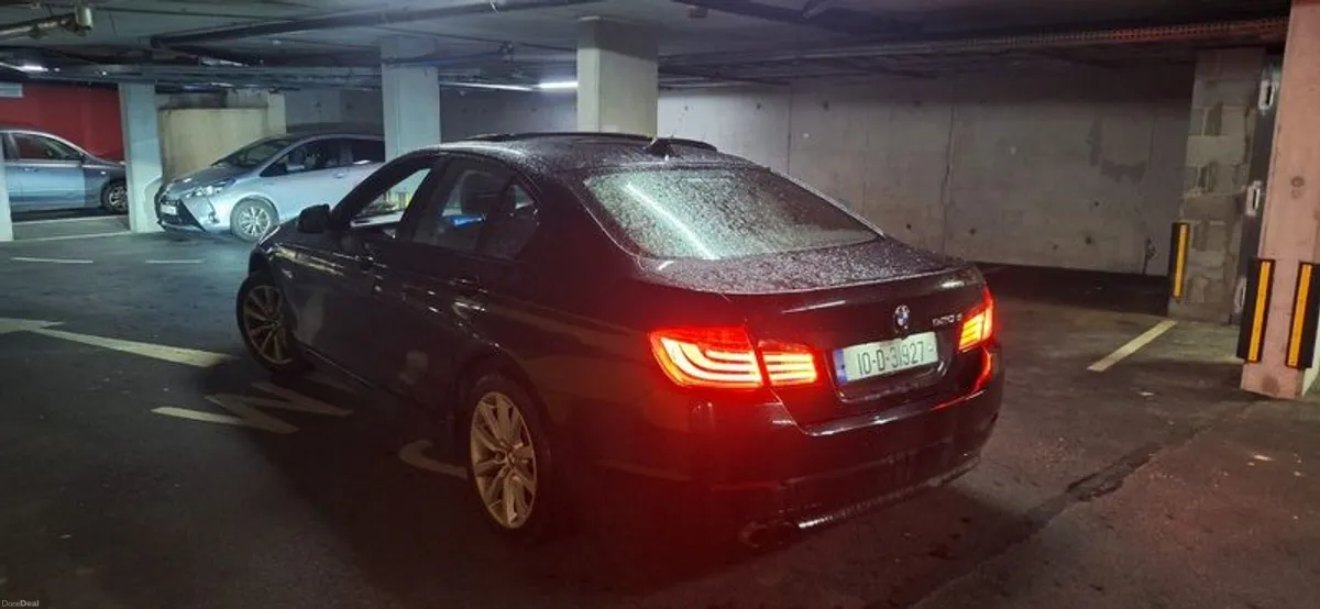 2010 BMW 5 Series - Image 5