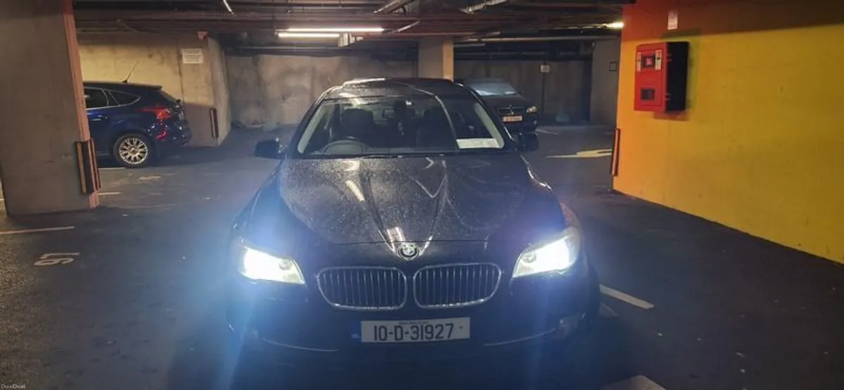 2010 BMW 5 Series - Image 3