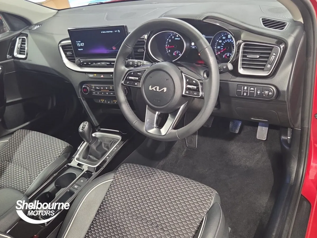 Kia ceed 1.5T GDi ISG 138 3 5dr - Image 4