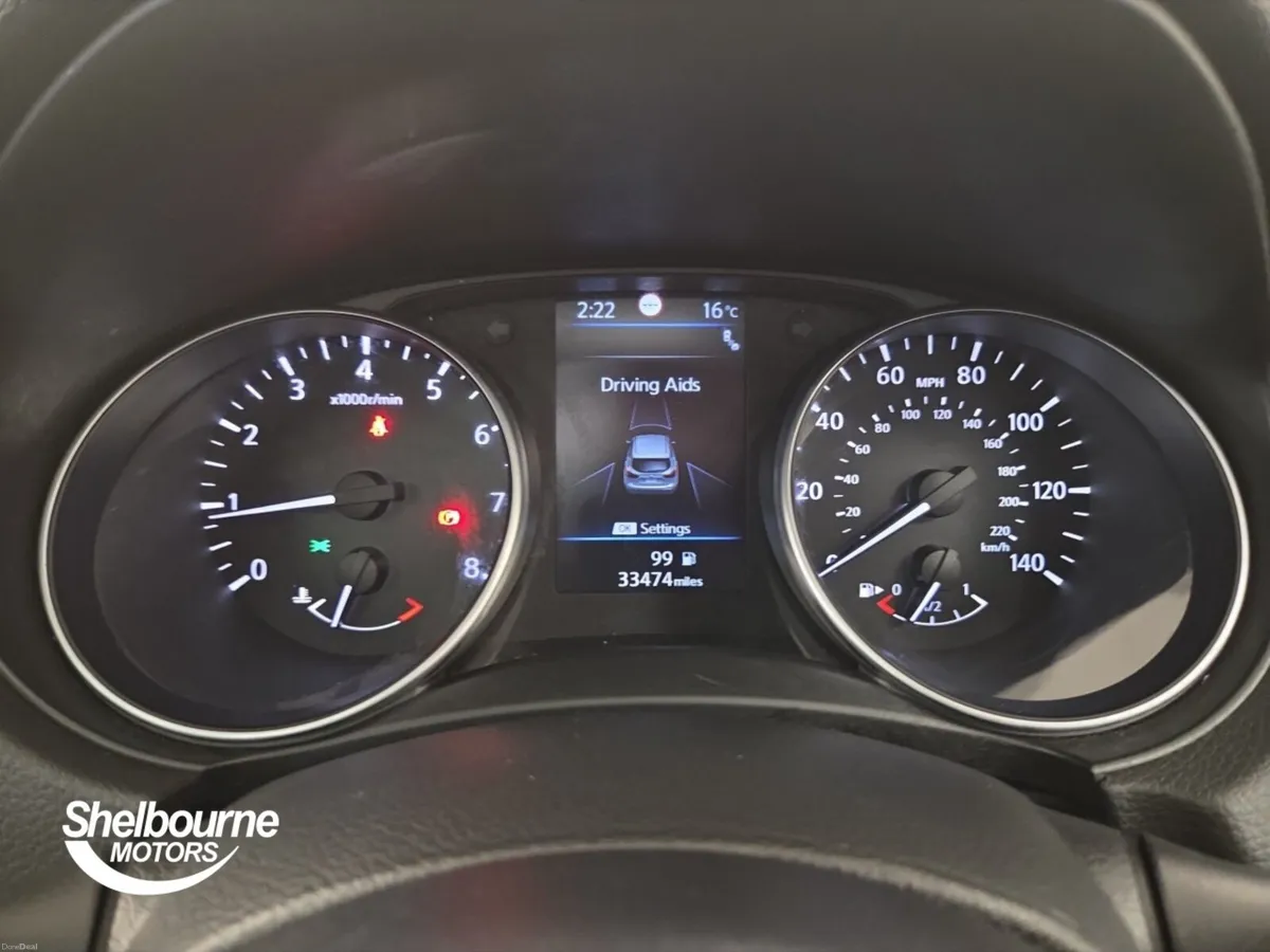 Nissan Qashqai 1.3 DiG-T N-Connecta 5dr - Image 6