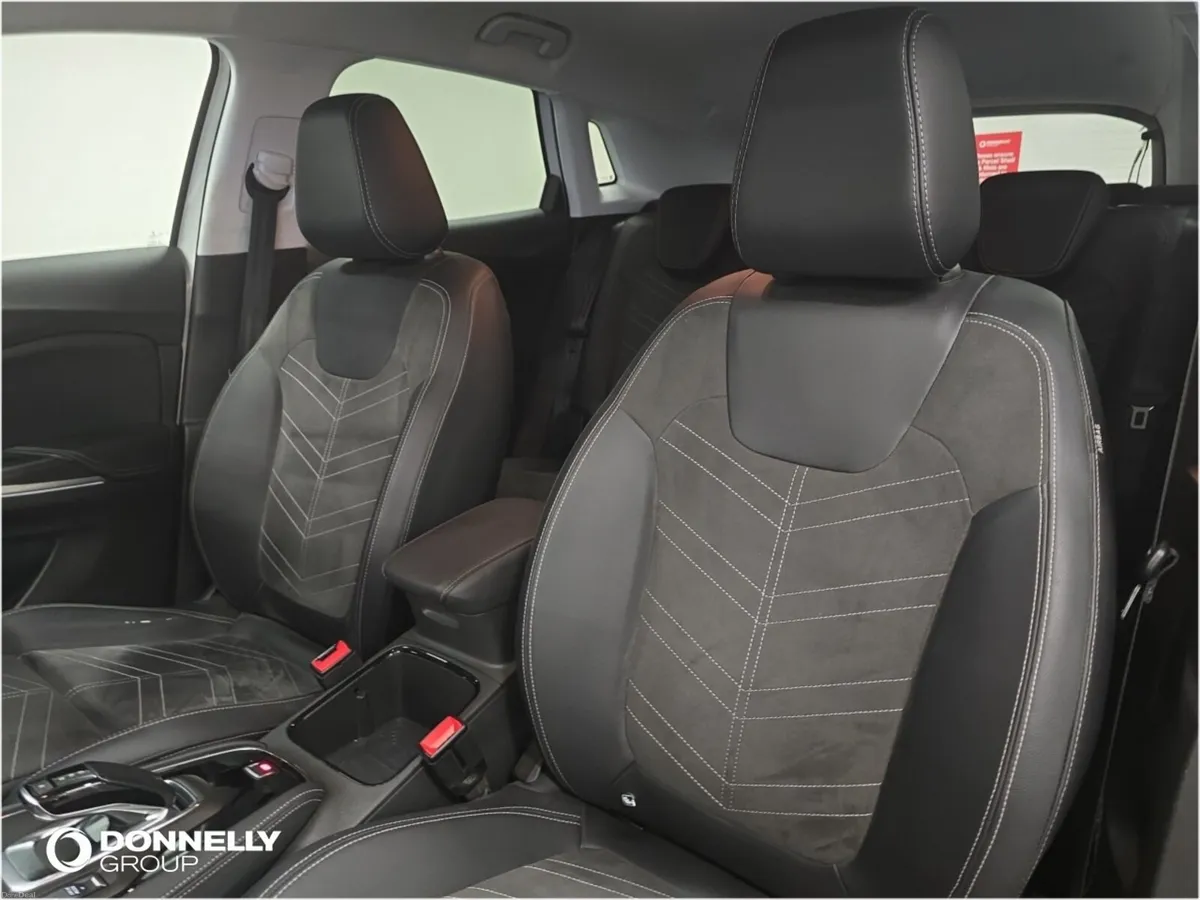 Vauxhall Grandland Diesel Hatchback Ultimate - Image 5