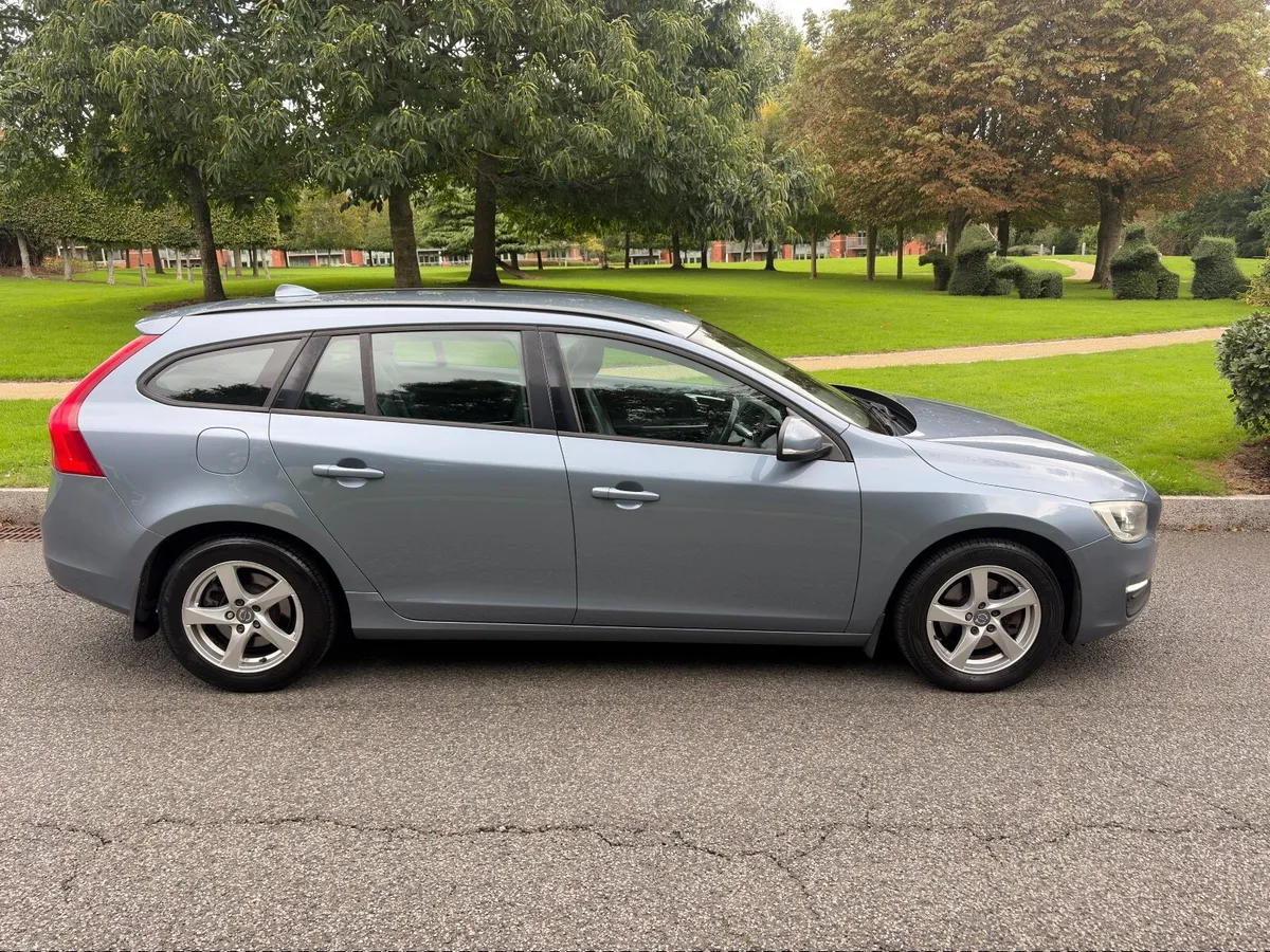 2017 Volvo V60 D3 - Image 2