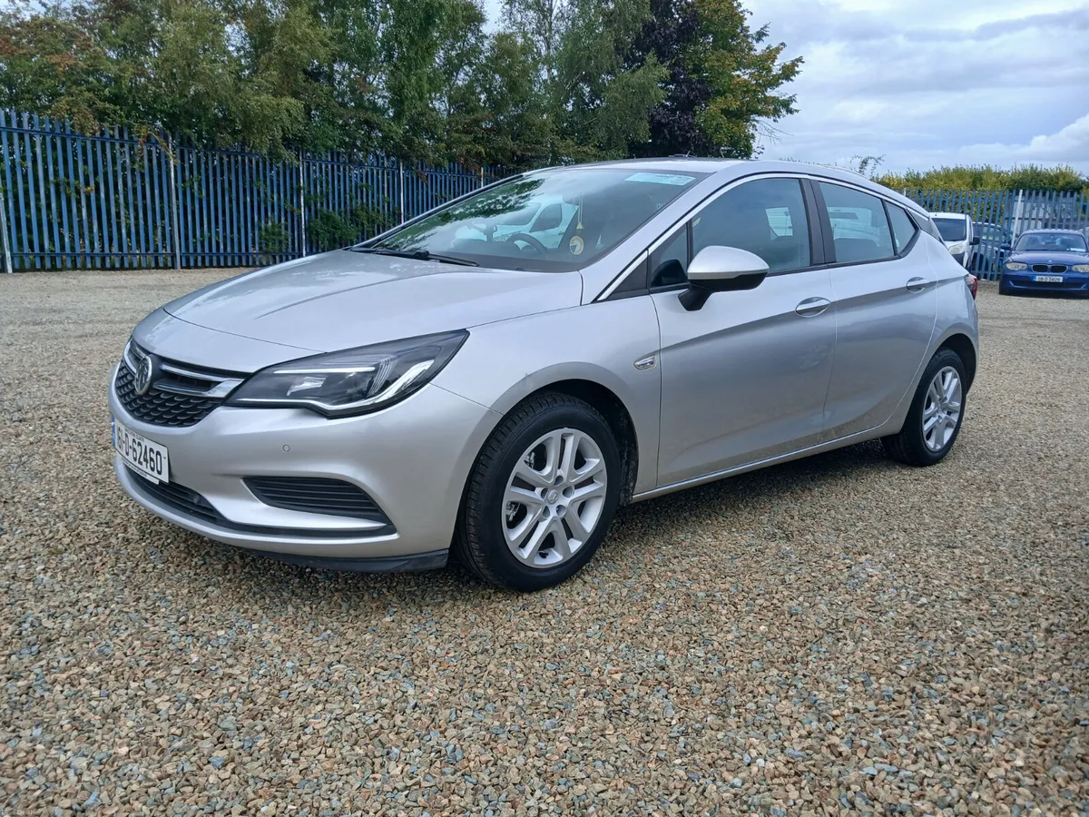 Vauxhall Astra 2016 1.6 diesel - Image 1