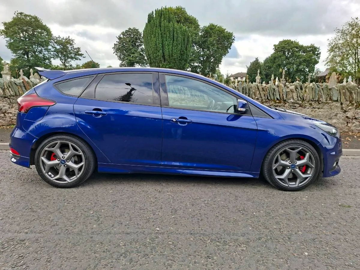 Ford Focus ST 2.0 TDCi - Image 2