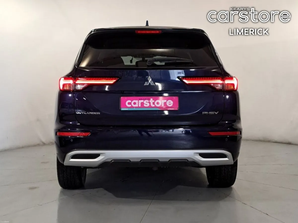 Mitsubishi Outlander PHEV G Model - Image 4