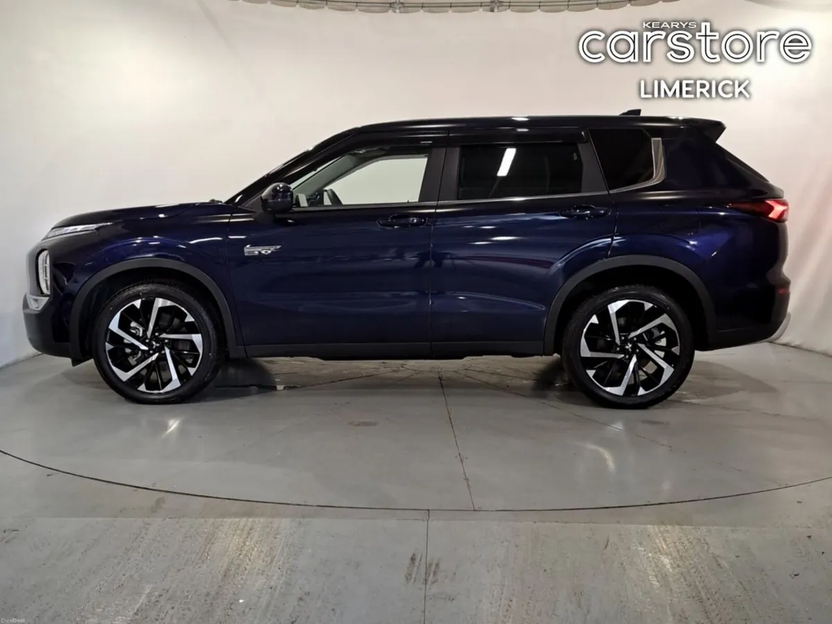 Mitsubishi Outlander PHEV G Model - Image 6