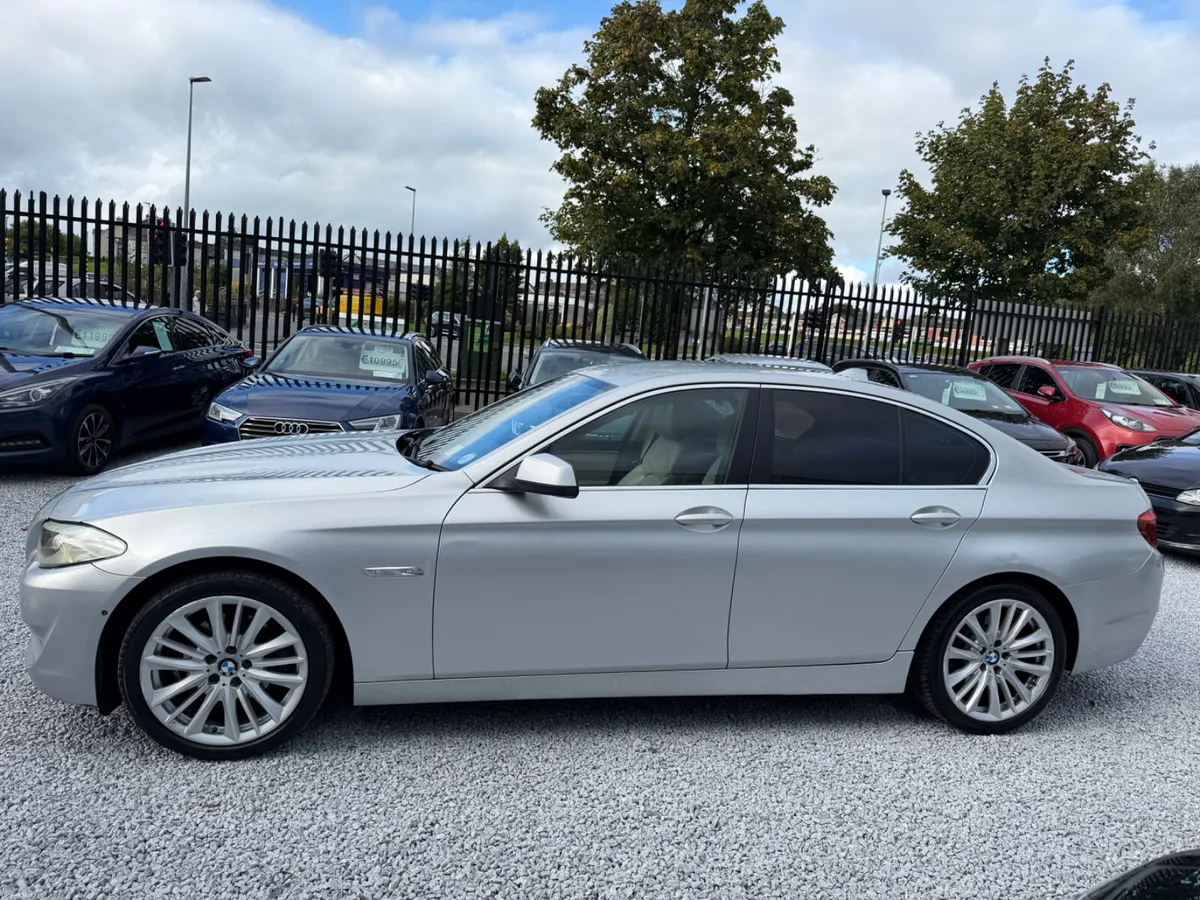 *HUGE SPEC* 2012 BMW 5-Series 520D F10 SE - Image 4