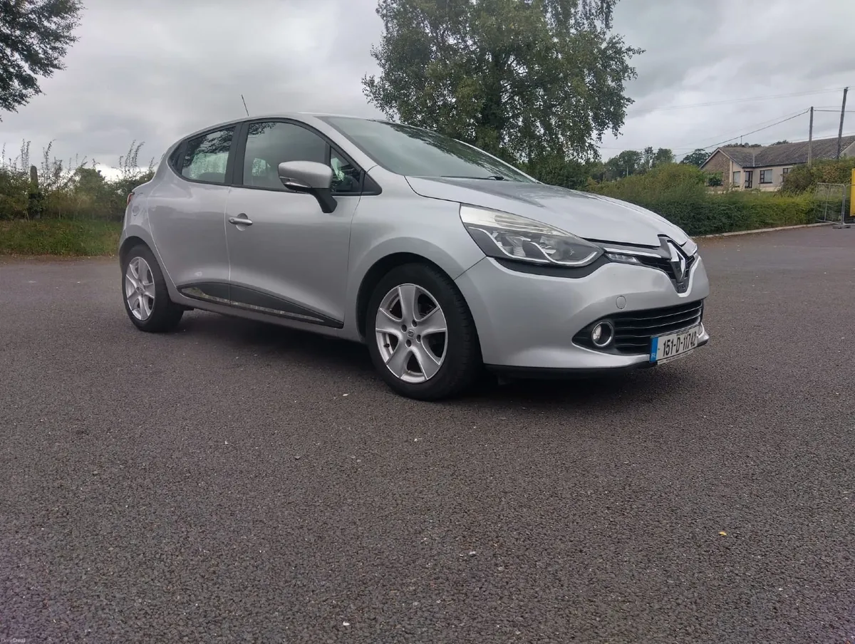 Renault Clio Dynamique.  Immaculate Car. - Image 6