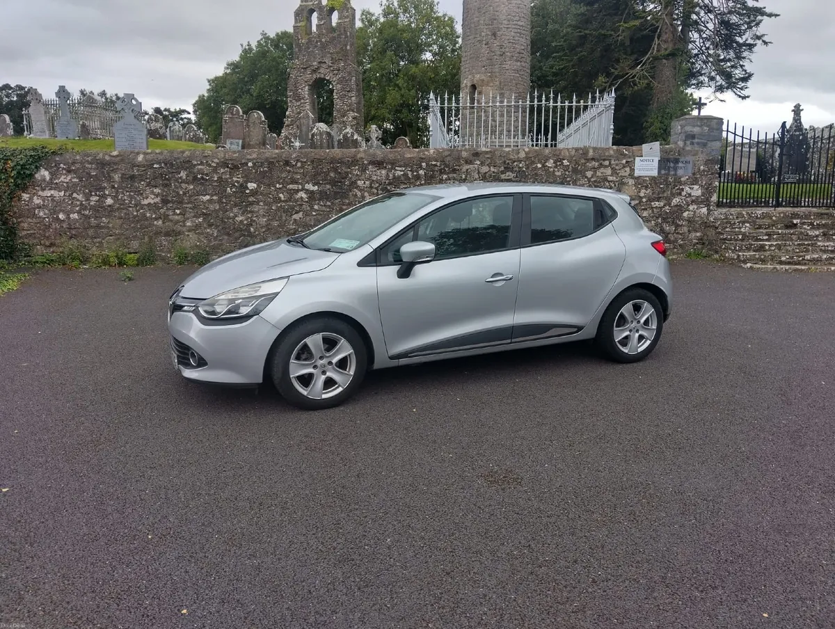 Renault Clio Dynamique.  Immaculate Car. - Image 1