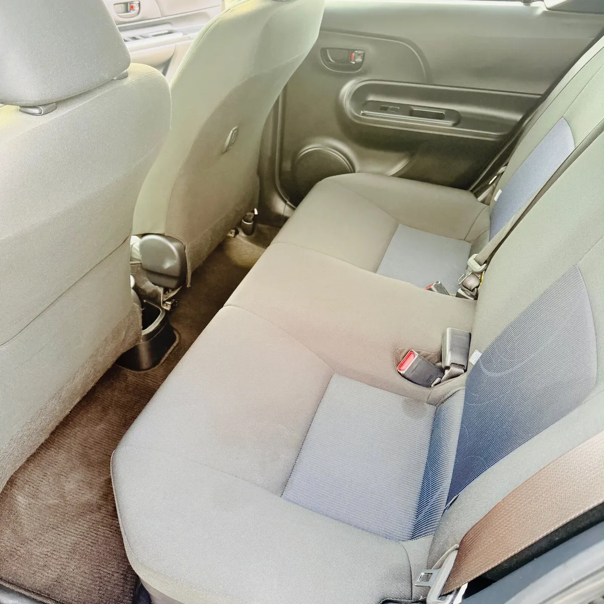 2017 Toyota Aqua 1.5 Hybrid Automatic – Facelift - Image 6