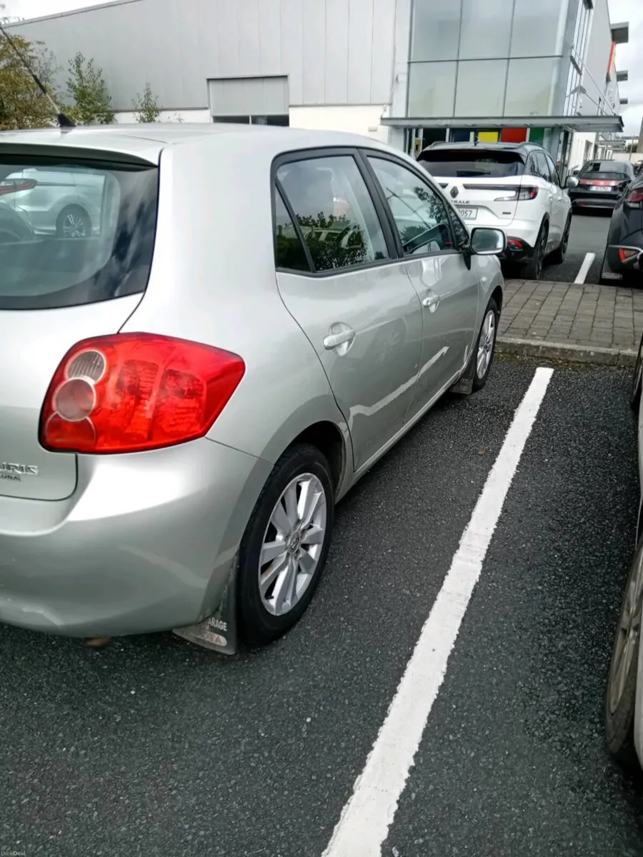 Toyota auris - Image 2