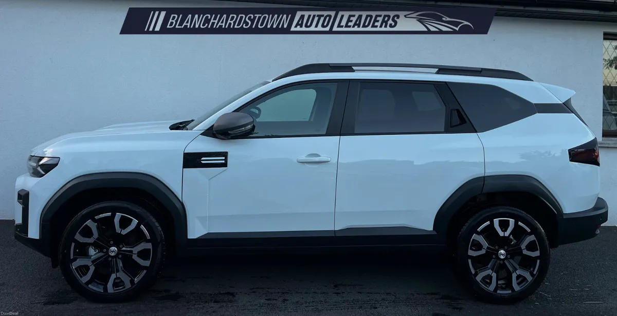 DACIA BIGSTER 1.8 JOURNEY HYBRID 155BHP AUTO - Image 2
