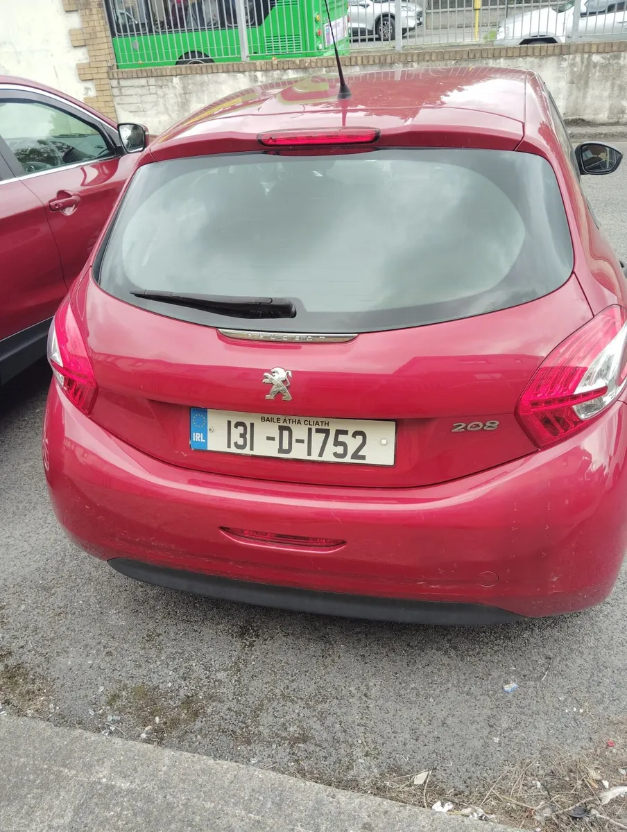 Peugeot 208 2013 - Image 2