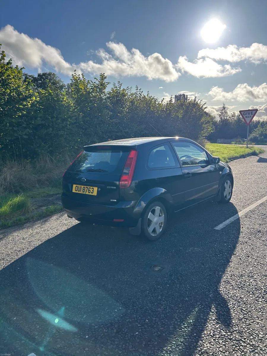 Ford Fiesta - Image 4