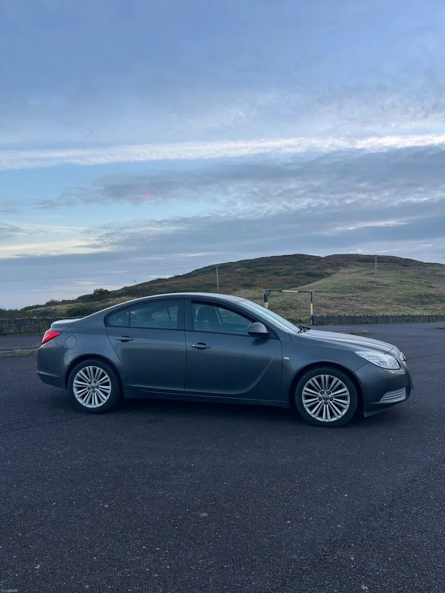 Opel Insignia 2011 - Image 1