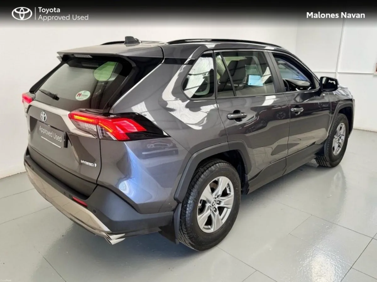 Toyota RAV4 Hybrid Luna - Image 2