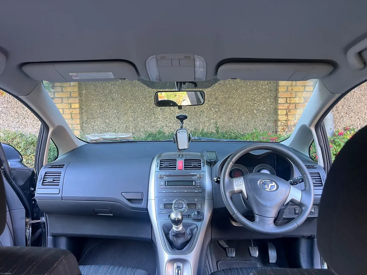 Toyota Auris 2010-3500€ - Image 4