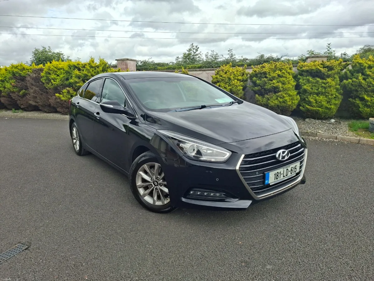 Hyundai i40 1.7 CRDI SE NAV BL/DR 141 4DR 141PS - Image 1
