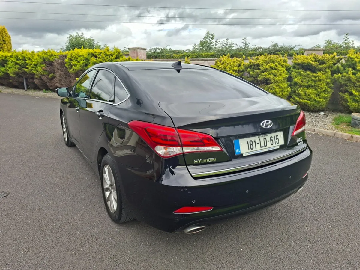 Hyundai i40 1.7 CRDI SE NAV BL/DR 141 4DR 141PS - Image 6