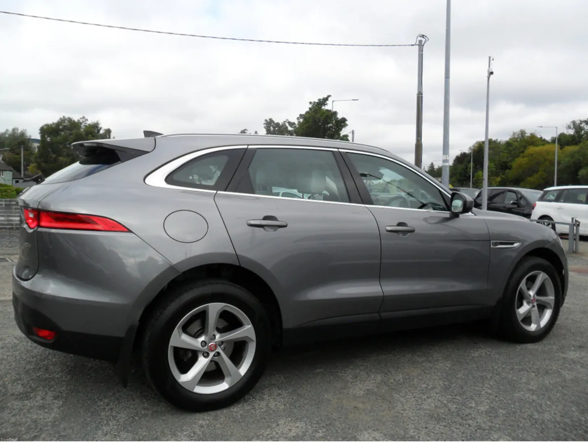 Jaguar F-Pace 2.0 D 180PS RWD CHEQUER 5DR AU - Image 3