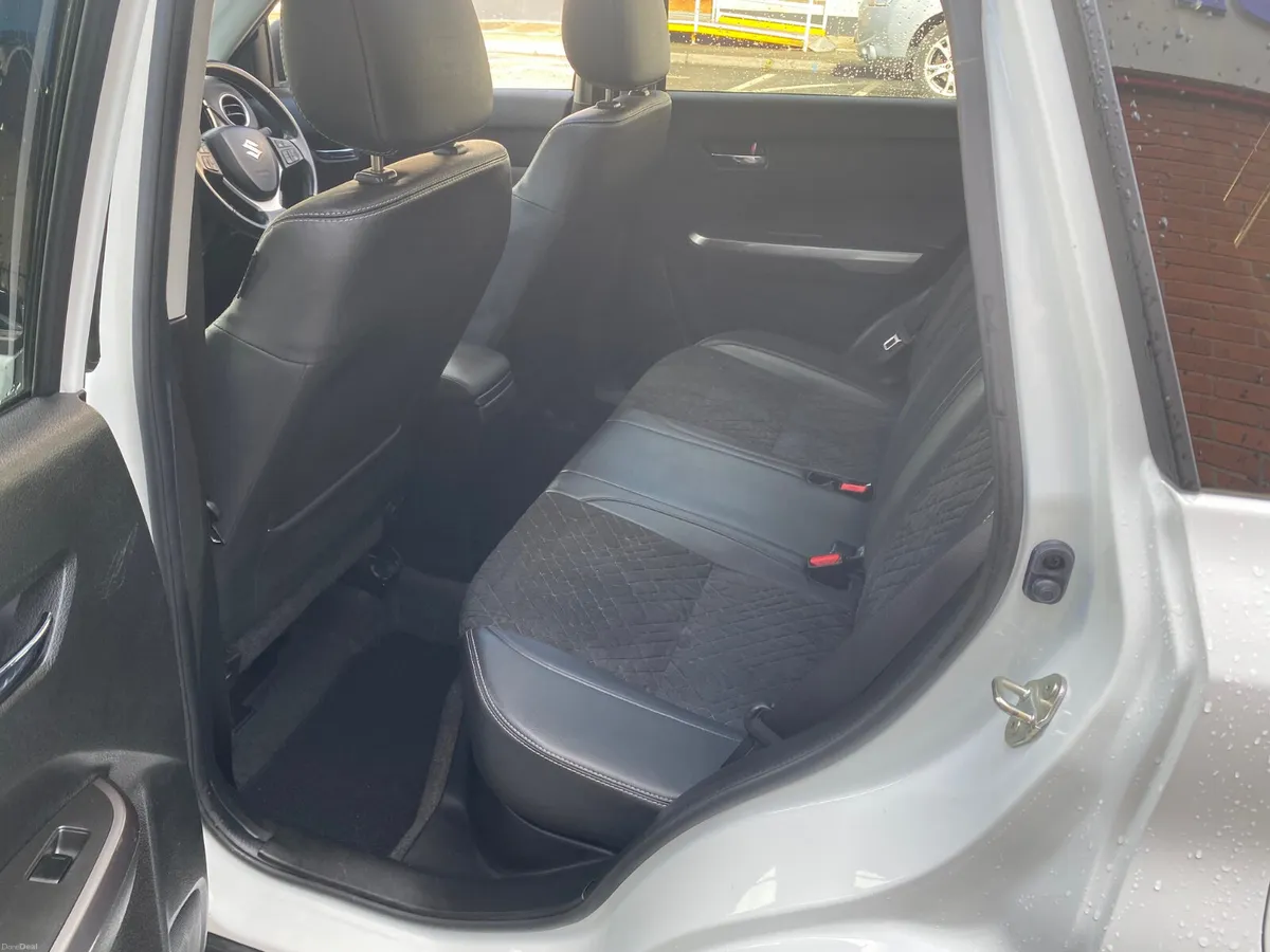 Suzuki Vitara 1.4 Mild HYBRID SZ5 2021 - Image 5
