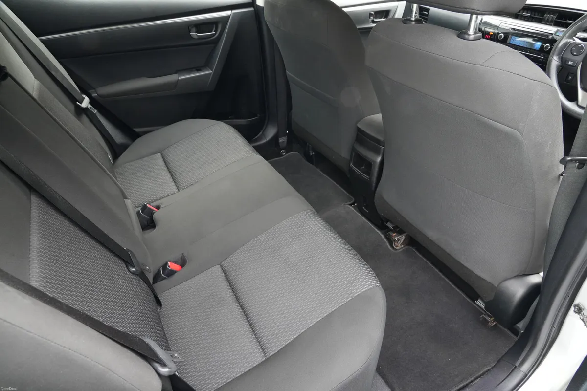 2015 Toyota Corolla 1.3 TERRA Petrol Manual - Image 4