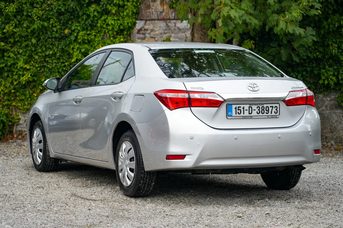 2015 Toyota Corolla 1.3 TERRA Petrol Manual - Image 3
