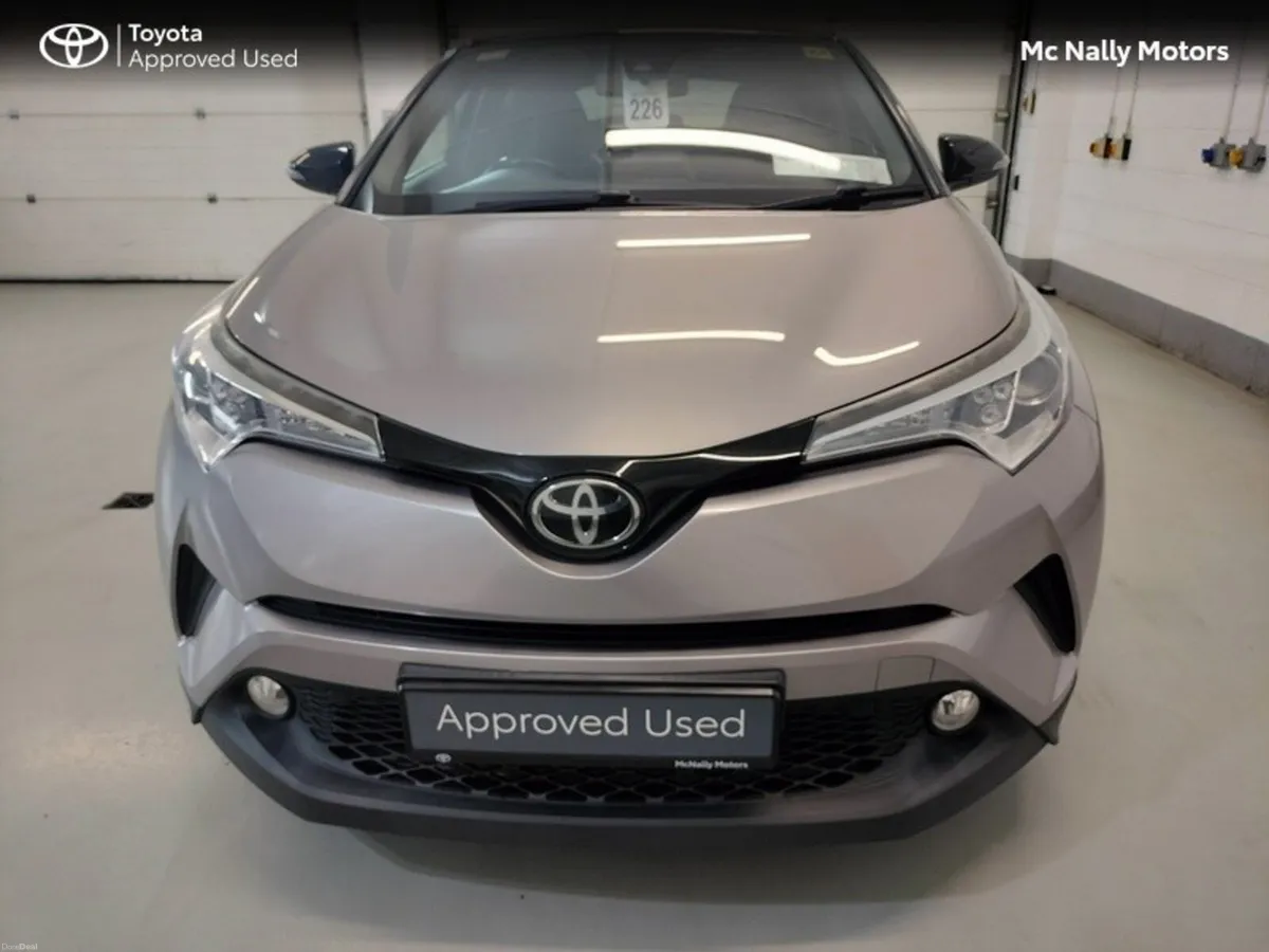 Toyota C-HR 1.2T LUNA SPORT 4DR - Image 5