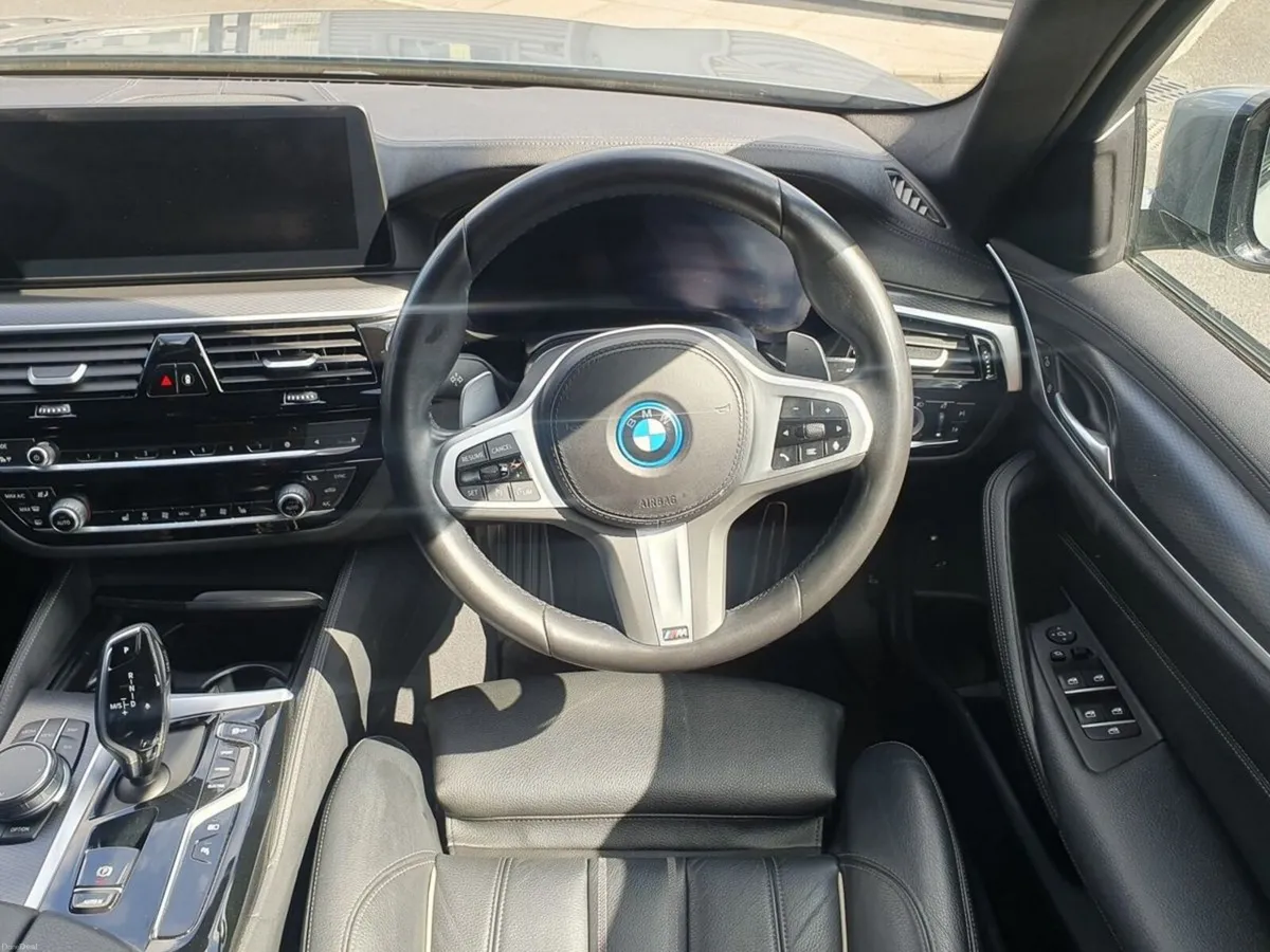 BMW 5-Series 530e M Sport Saloon - Image 5