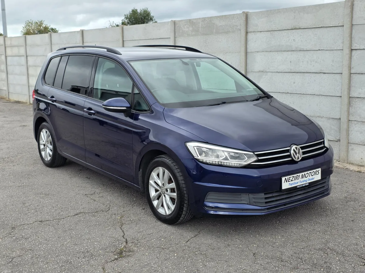 VW Touran 7-Seater Petrol Automatic - Image 3