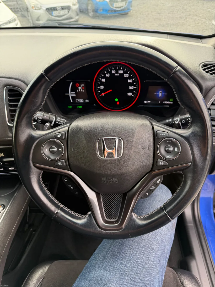 Honda Vezel RS - Image 5