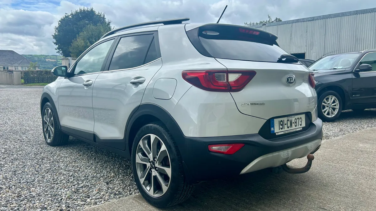 2019 Kia Stonic low mileage - Image 5
