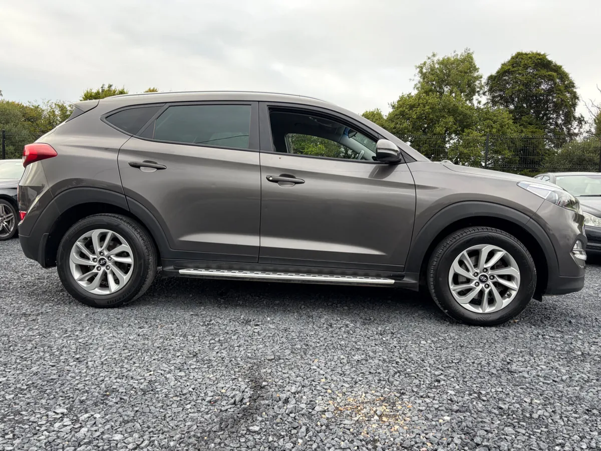 2017 HYUNDAI TUSCON EXECUTIVE 1.7 - Image 4