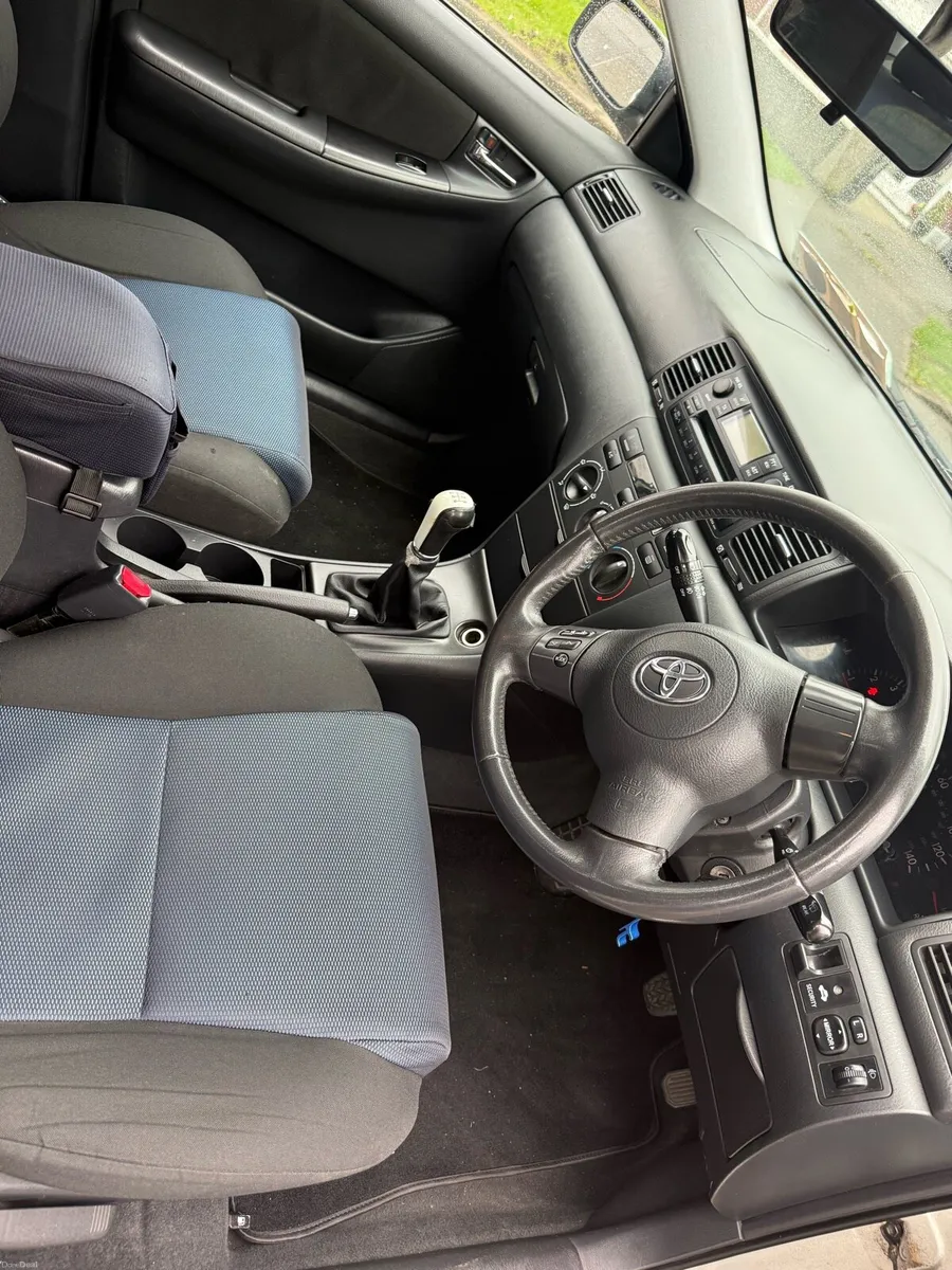 Toyota Corolla 1.4 D4D low miles - Image 5