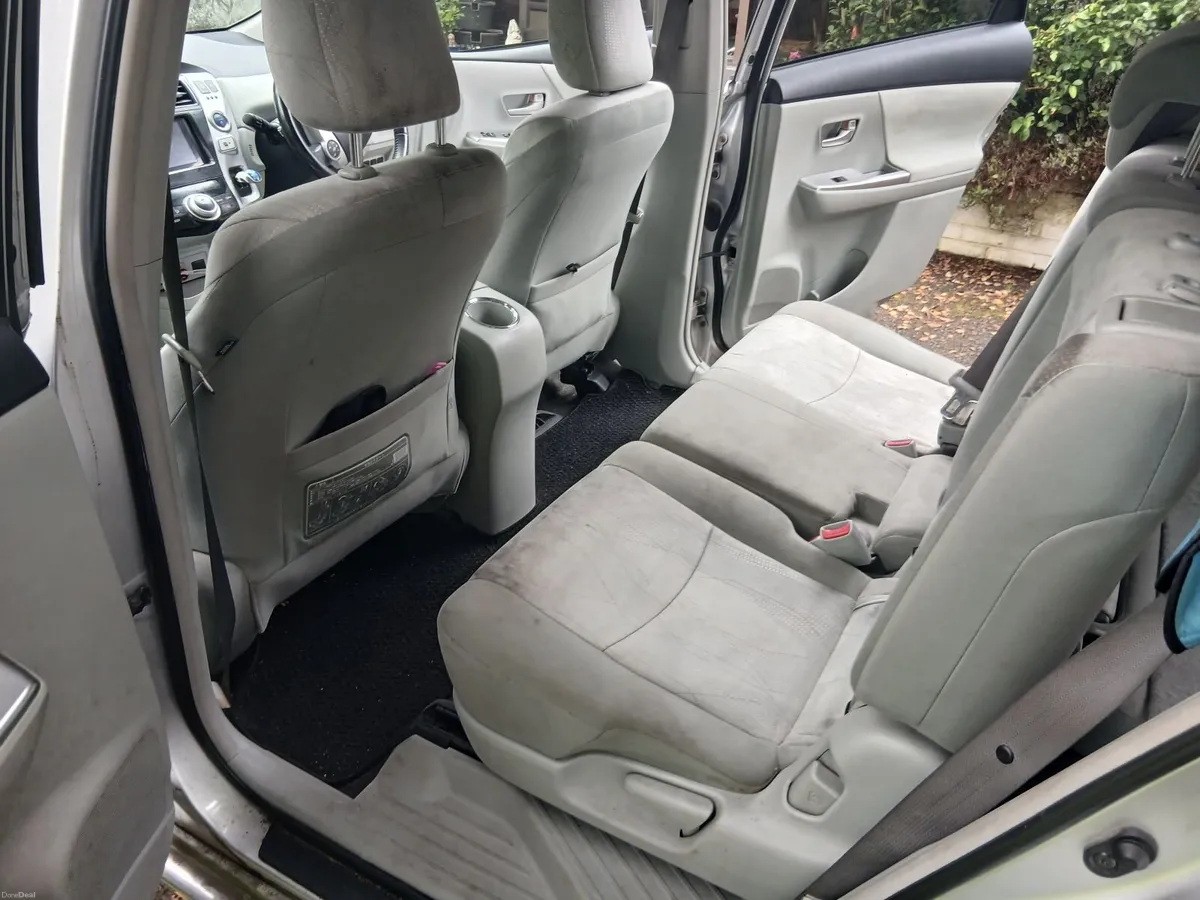 Toyota Prius 2012 - Image 5