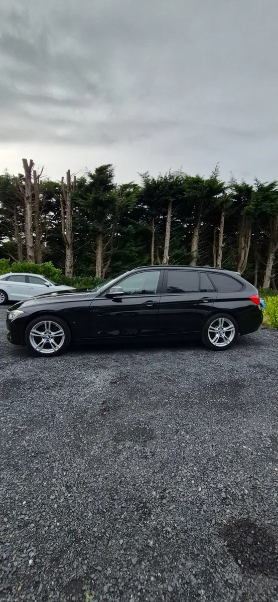 BMW 320 D TOURING AUTOMATIC - Image 4