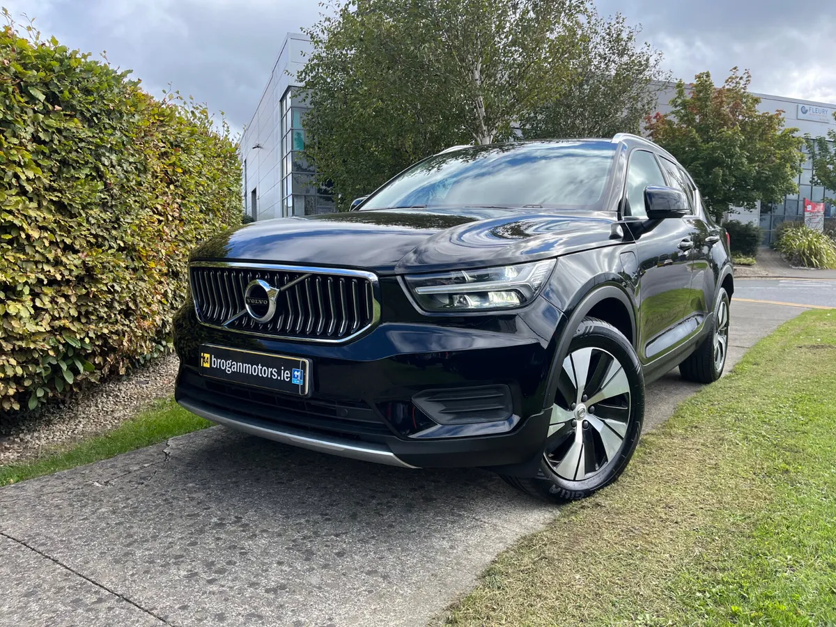 Volvo XC40 2022 1.5 PHEV Inscription Exp - Image 3