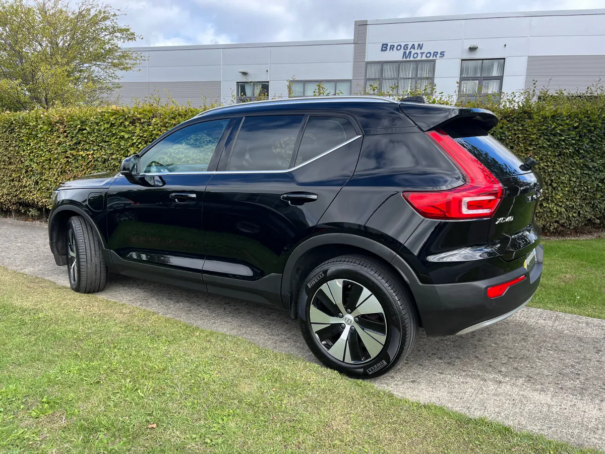 Volvo XC40 2022 1.5 PHEV Inscription Exp - Image 6